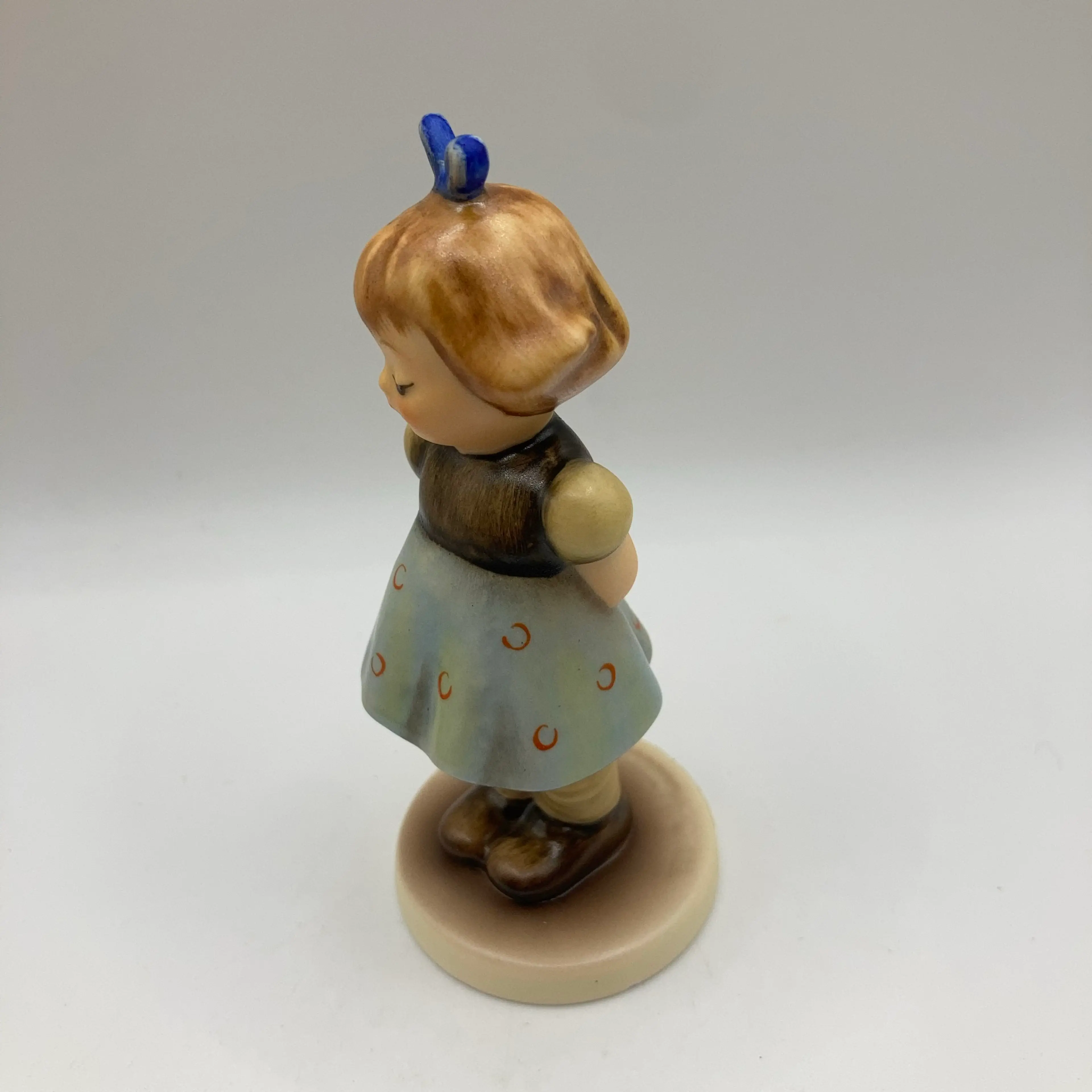 Image 2 of 8