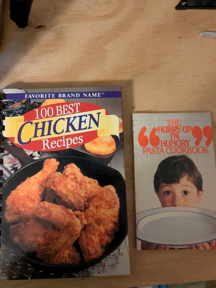 100 Best Chicken Recipes and small pasta cookbokk