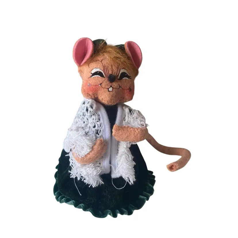 Annalee Caitlin O'Mouse Doll w/ Shawl St Patrick's Mouse Mobiltree 2006 6”