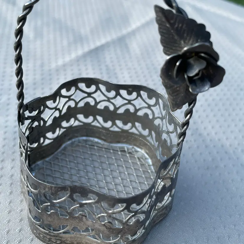 Vintage Silver plated 3” Filigree Basket With Rose On Handle.