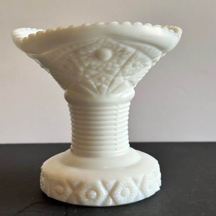 #912 West Moreland Milk Glass  “Old Quilt”Pattern Mckee Home Accent Planter Flower Holder Vase 1940 To 1984