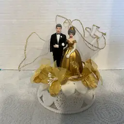 Wilton 50th Anniversary Cake Topper