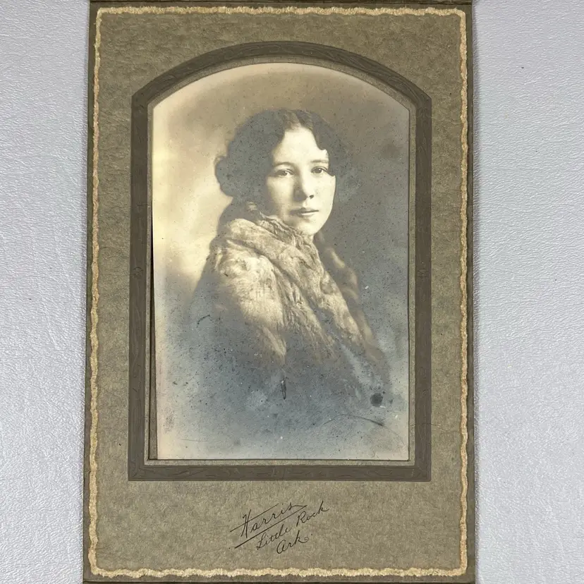 Antique 1920s Photo Portrait Of Woman Fur Coat Harris Little Rock Ark.