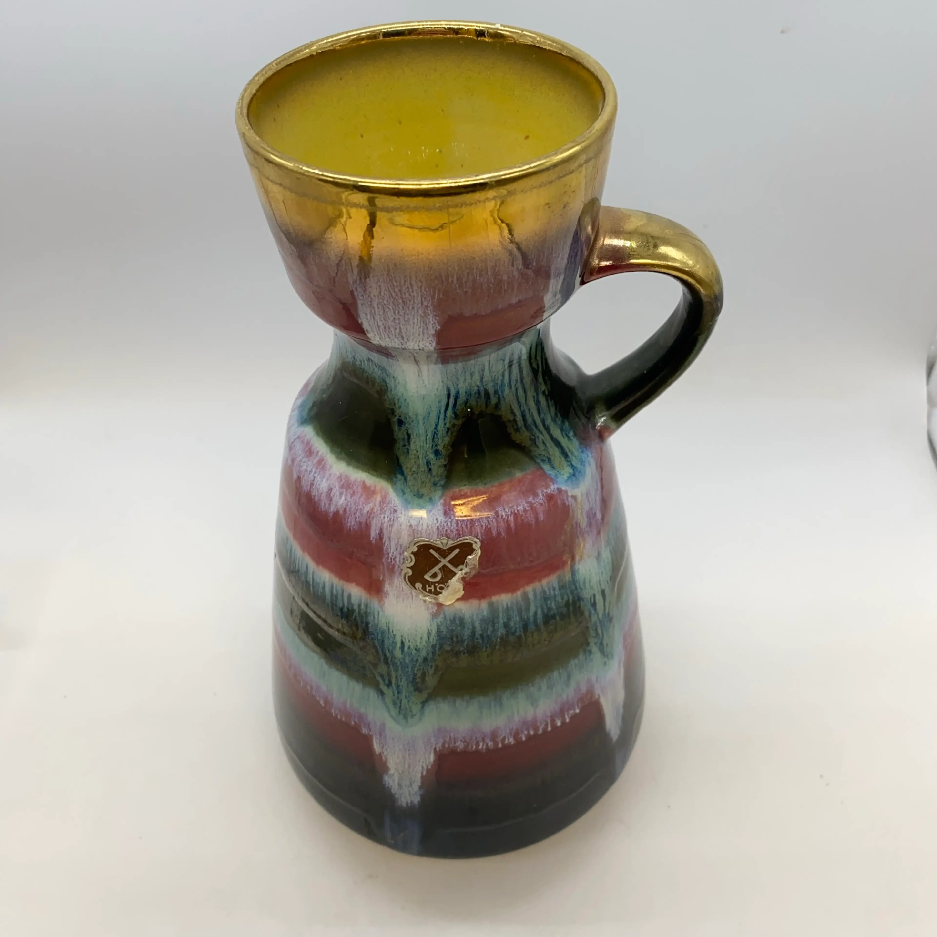 Image 2 of 7