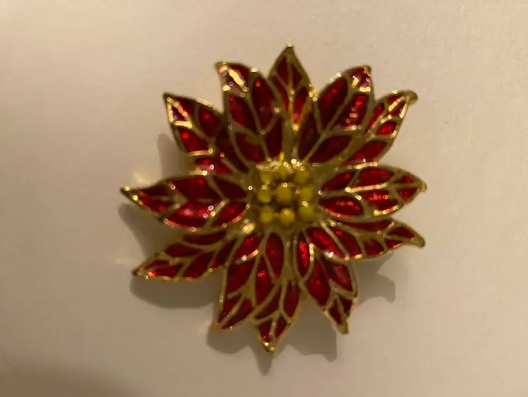 POINSETTIA BROOCH OR PIN