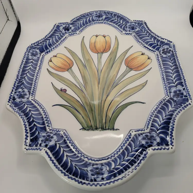 Hand Painted Delftware Tulip W/Lady Bug Wall Plate W/Hanger
