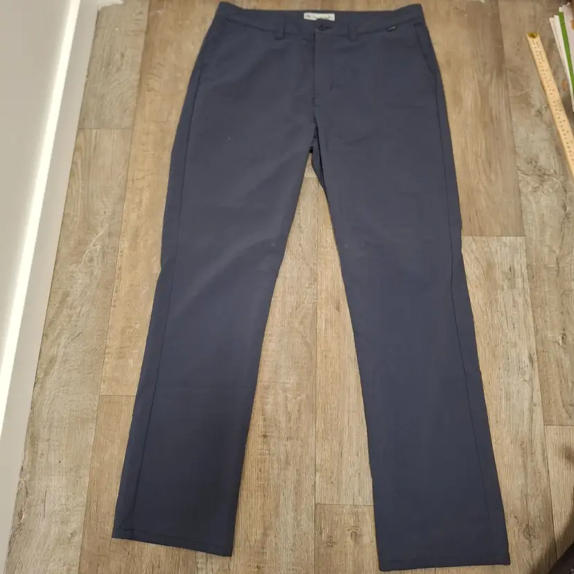 TravisMathew Navy Blue Mens Stretch Pants 36 Right-on-Time Active Straight Pant