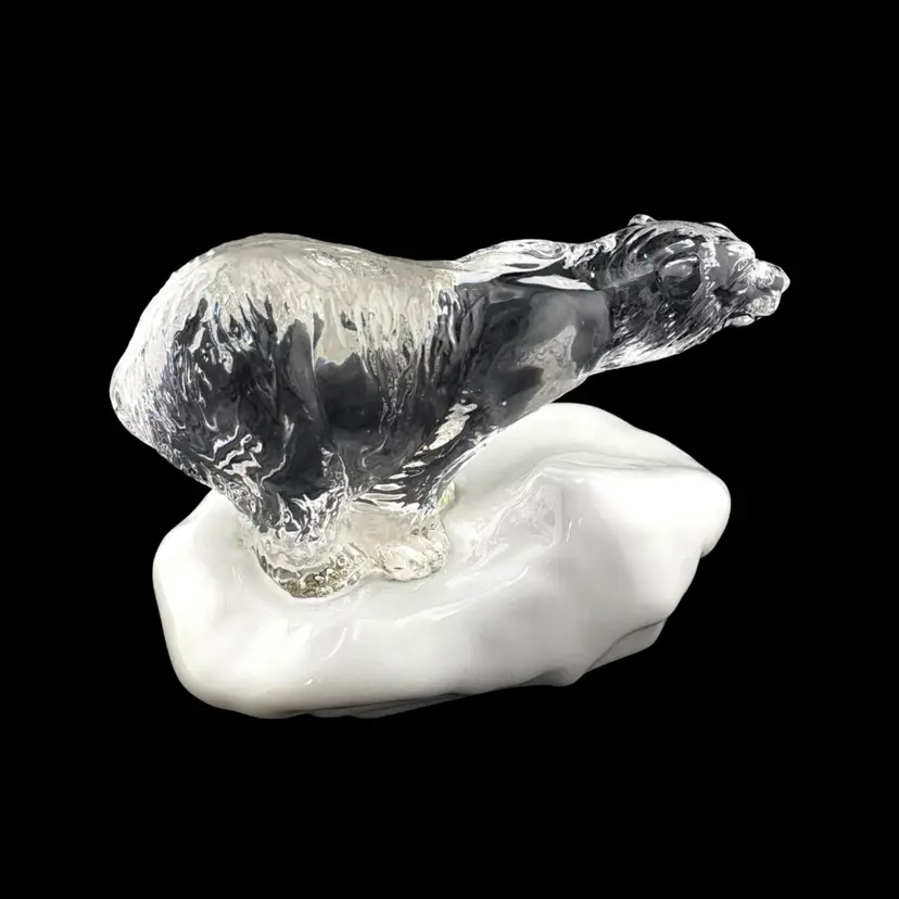 Vintage Glassics Glass Polar Bear On Ceramic Ice Berg 3.25” Tall x 5” Wide x 2.75” Deep