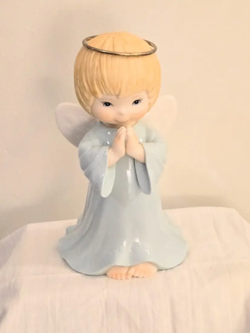 Porcelain Classic Treasures Praying Angel 8" H Figurine Halo Green