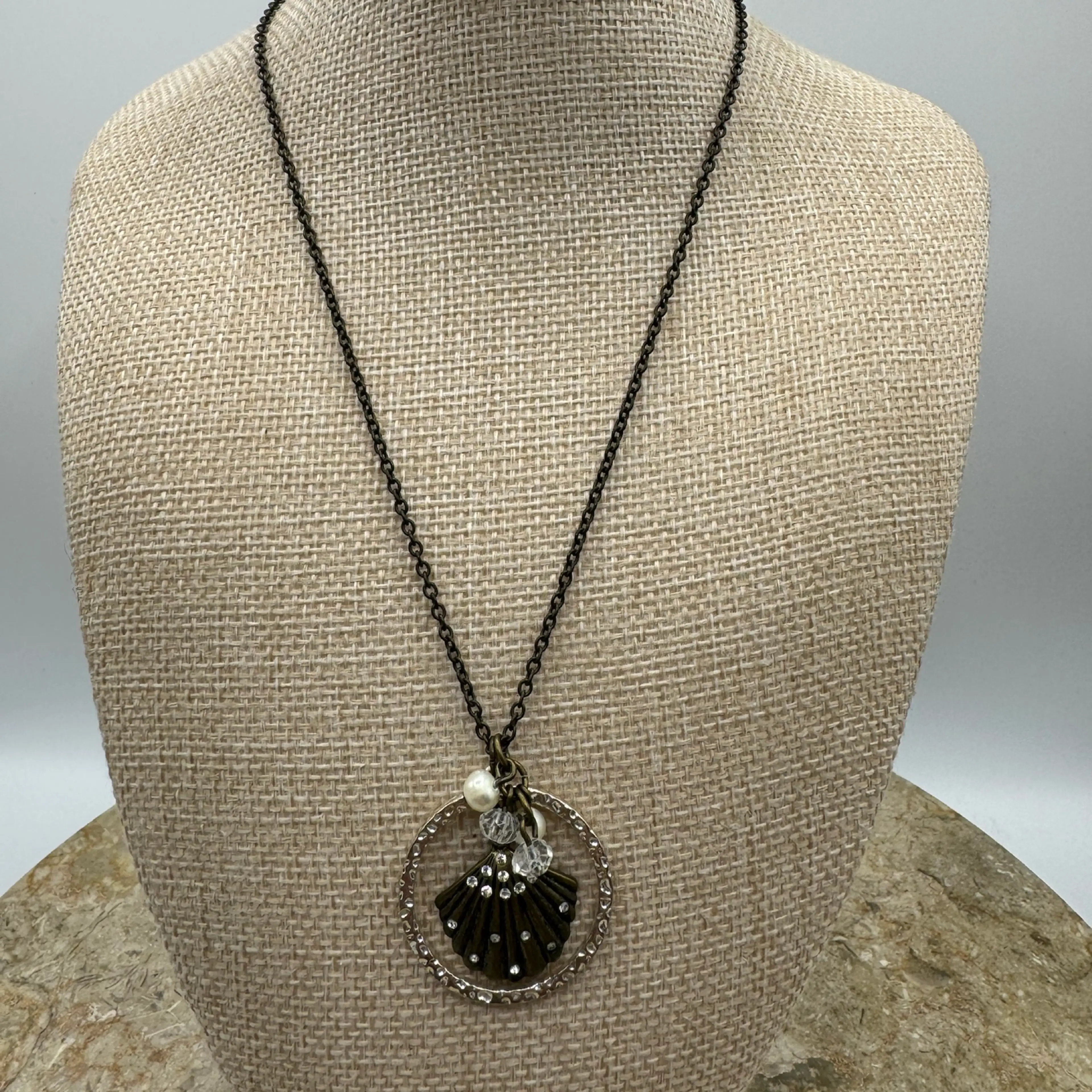 Image 2 of 4