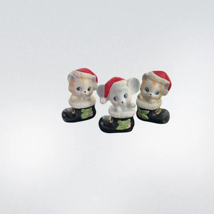 3pc SANTA BOOT 
CHRISTMAS FIGURINES 
CATS & DOG 
By HOMCO