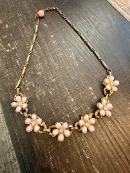 Vintage Pink Flower Necklace 16.5”