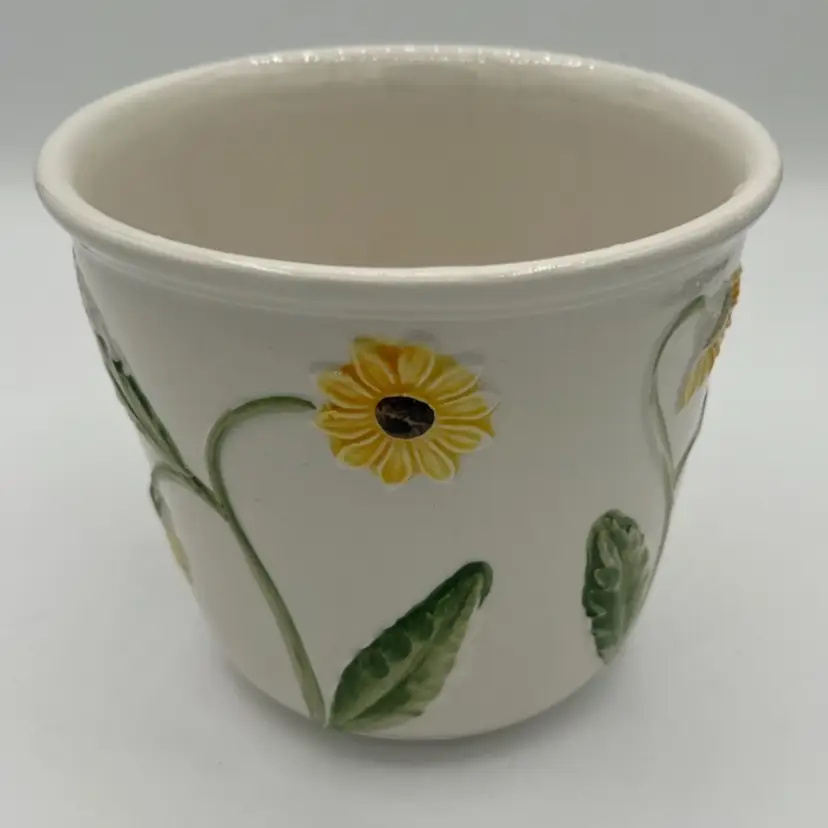 Bassano Italian Pottery Flower Pot With Sunflowers