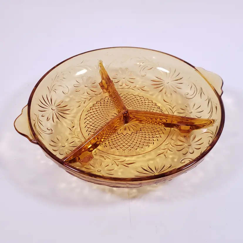 Vintage INDIANA GLASS Amber Daisy Divided Footed Candy Nut Relish SERVING DISH