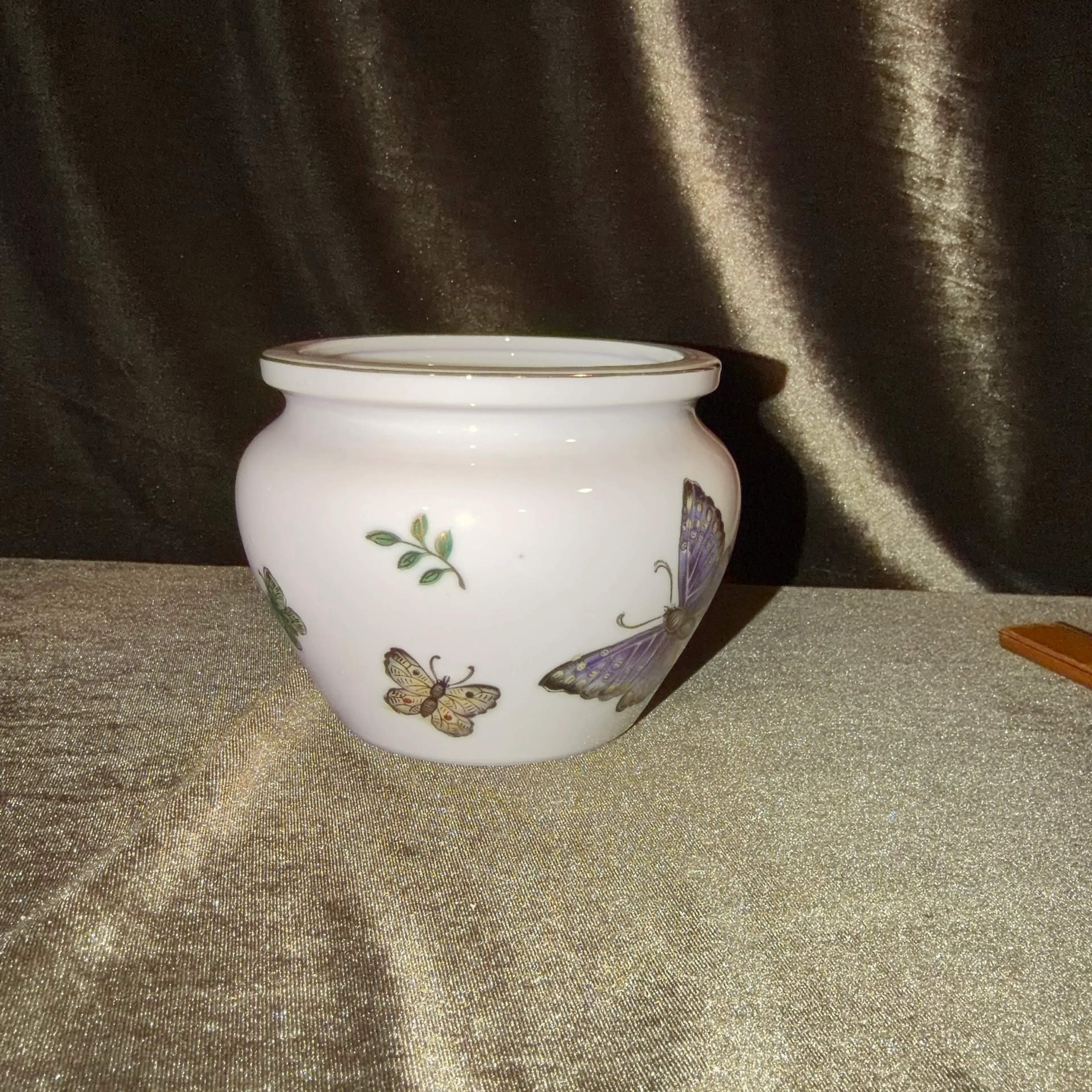 Image 3 of 8