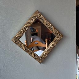 Accent Mirror