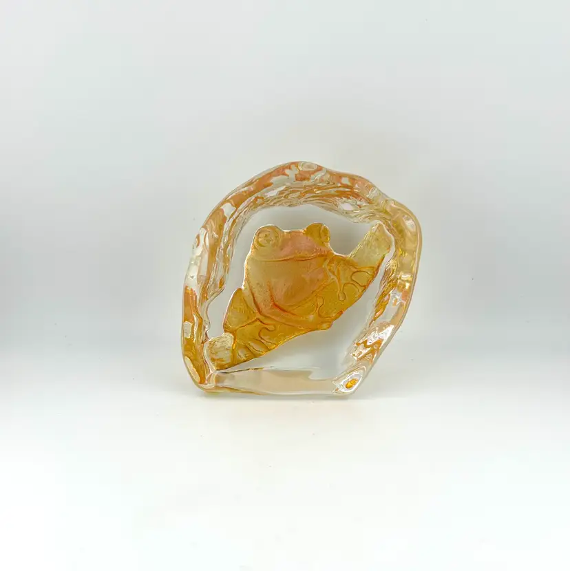 Vintage Lundberg Butterfield 1995 Reverse Cast Frog Paperweight 4”x 1.75”x 4”