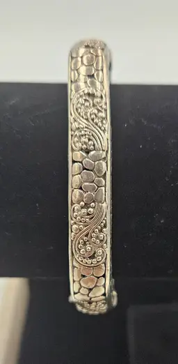 Sarda Square Filigree 925 Hinged Bracelet