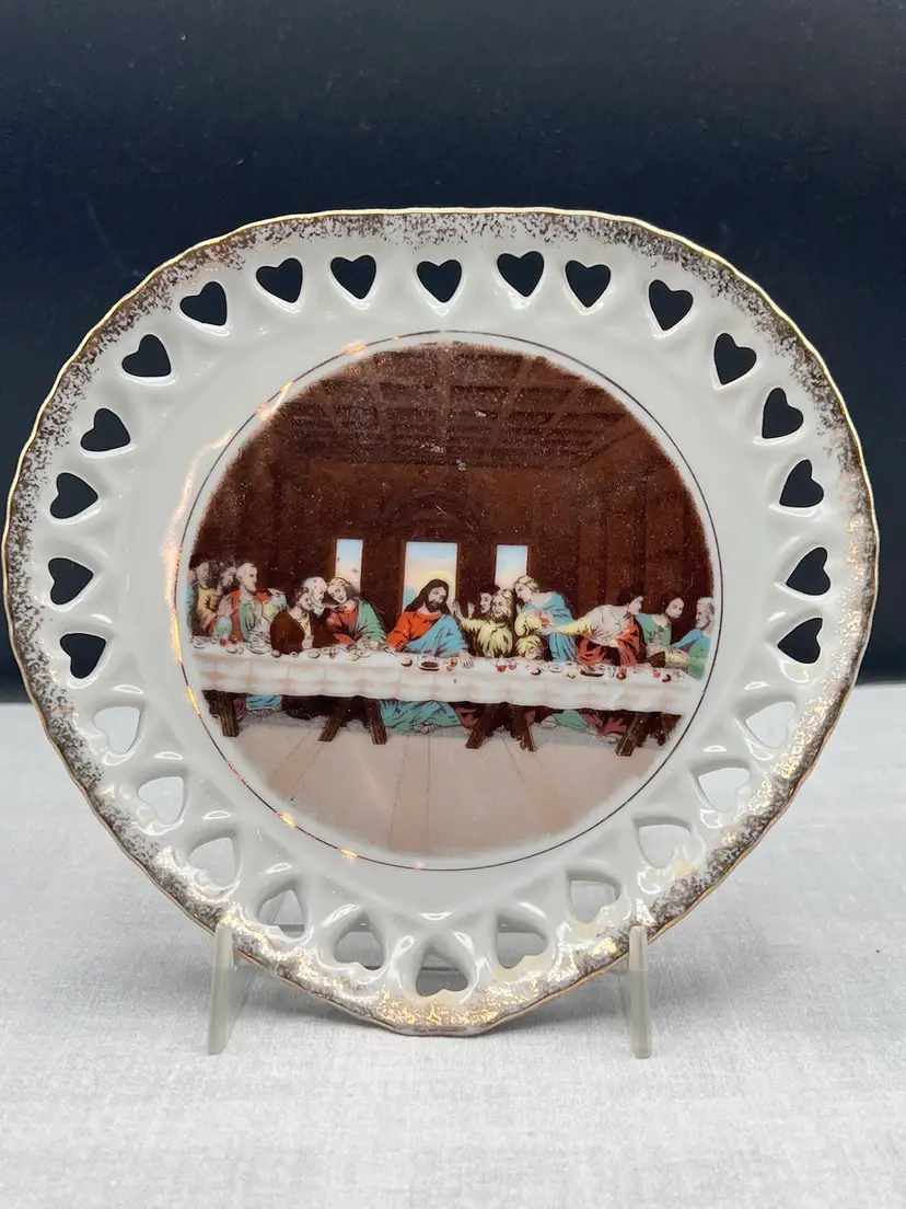 Vintage Norcrest Heart Shape Jesus And The Last Supper Collector Plate