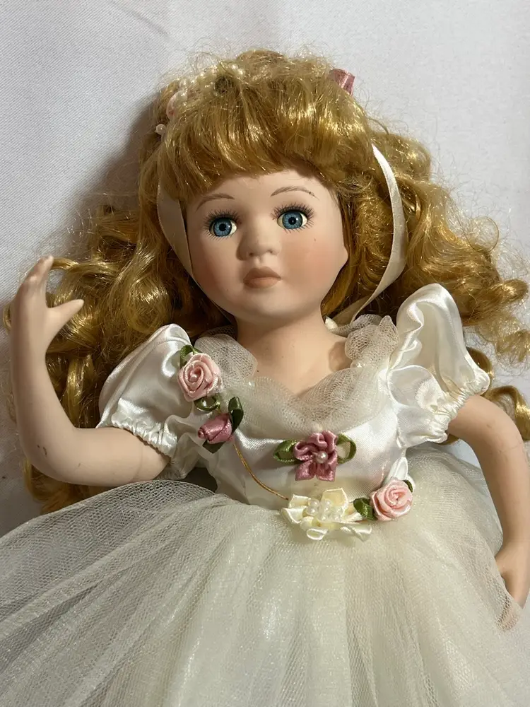 Porcelain Ballerina Cream Dre’s With Roses