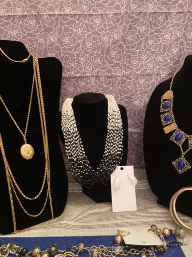 $8 Starts For A Necklace Paired With A Bracelet Or Earrings