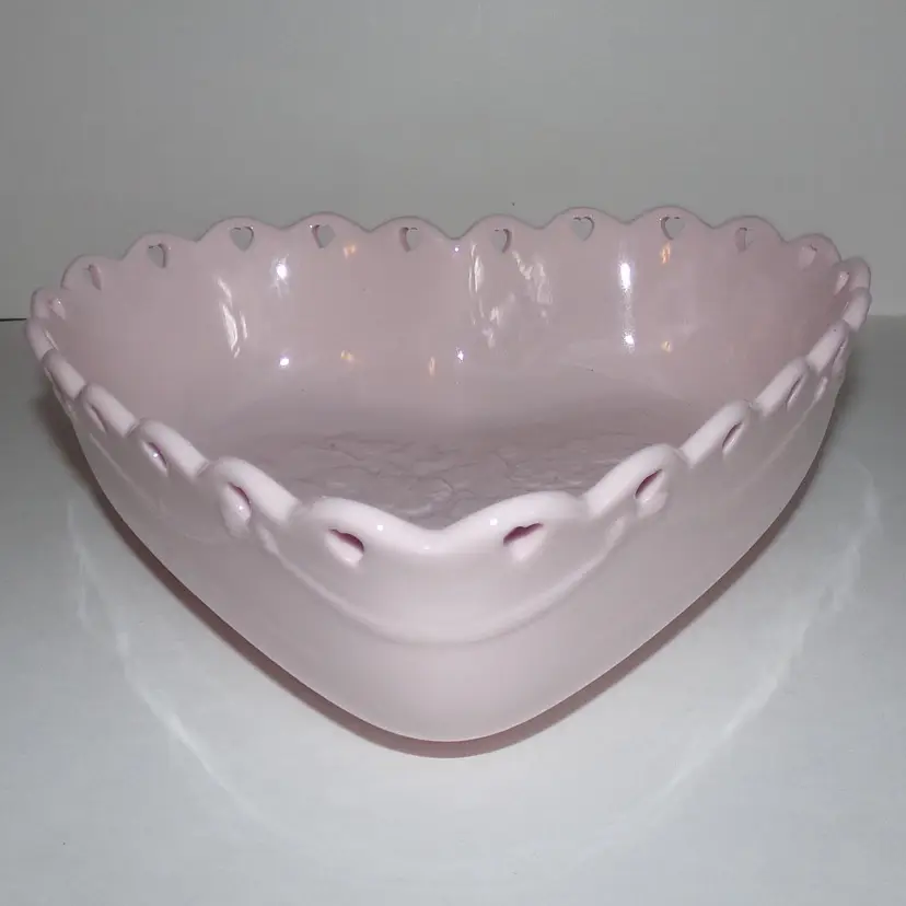 Longaberger Pottery Pierced & Embossed Pink Sweetest Heart Shaped Dish/Bowl #31165.