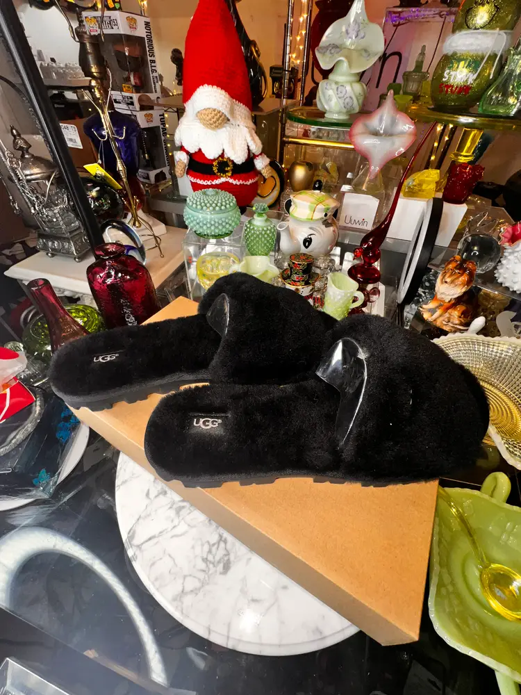 Ugg Slippers Size  Woman