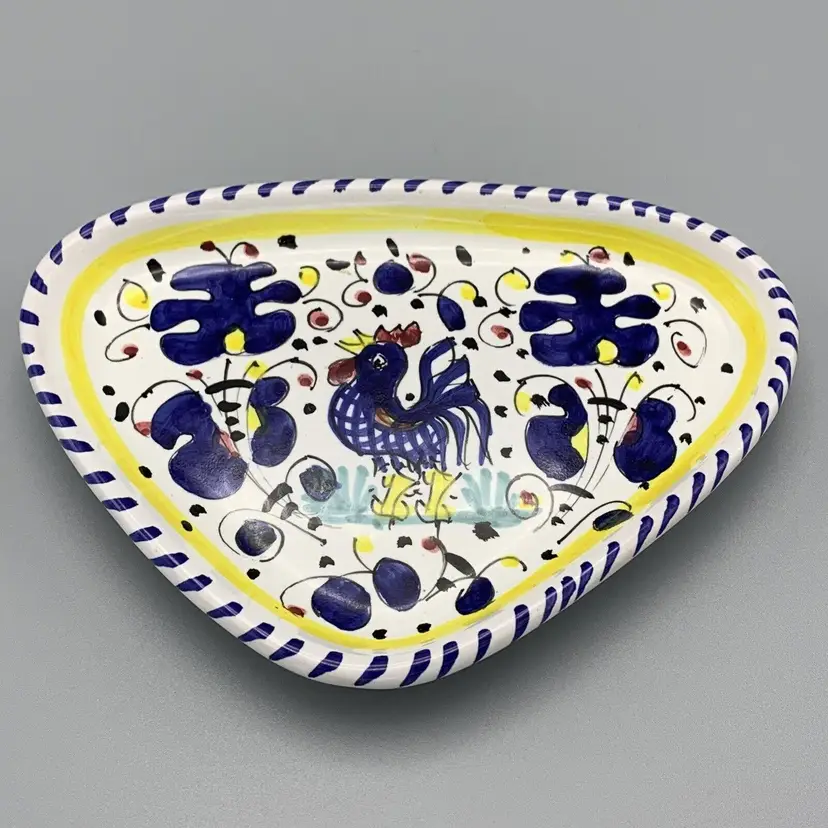 Deruta Orvieto Rooster Triangle Trinket Plate Made in Italy Blue Yellow Pottery