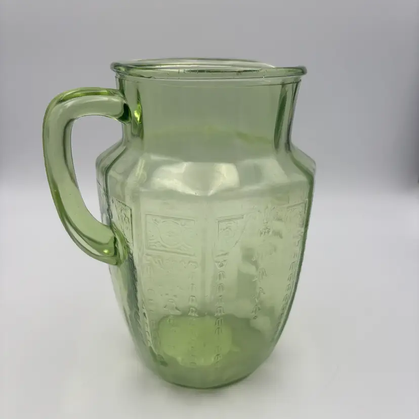 Vintage Anchor Hocking Princess Green Depression Glass Pitcher Glows Uranium