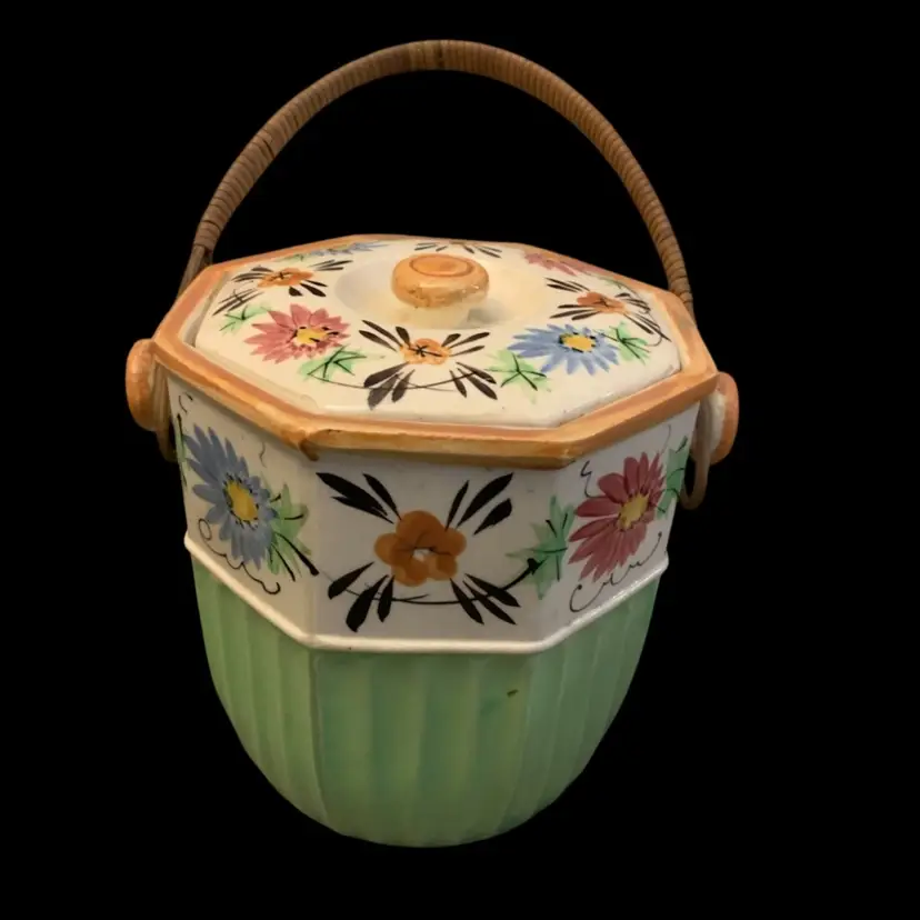 Cookie Jar W/lid & Bail Handel 7 1/2 X 7 Inches