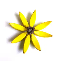 Banana napkin rings, set of 8 / painted wooden banana napkin holders / 8 banana napkin rings / summer tableware / summer napkin rings