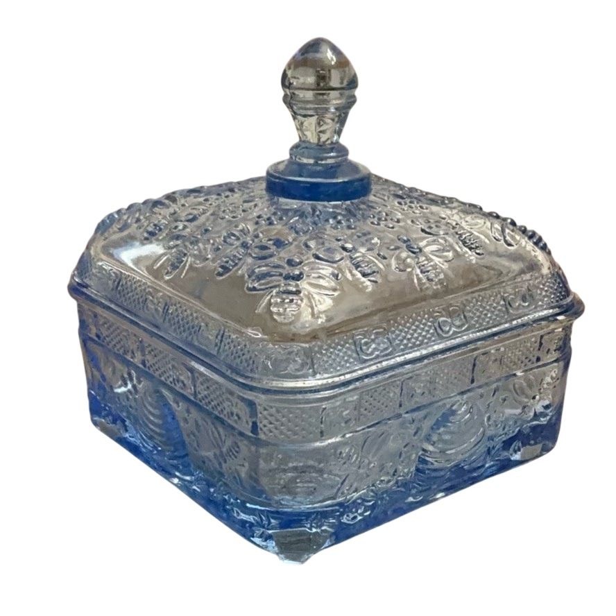 Niknax · Vintage 1970's Tiara Indiana Glass Honey Bee Box Candy