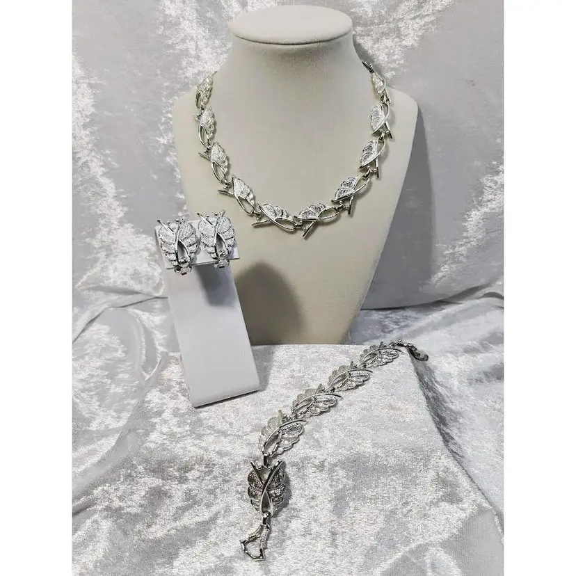Vintage 1957 Sarah Coventry "Chic" Silver Tone Set - Necklace, Bracelet, and Clip On Earrings