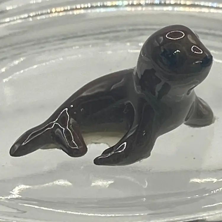 Hagen Renaker Mini Baby Seal, Sea Lion Figurine