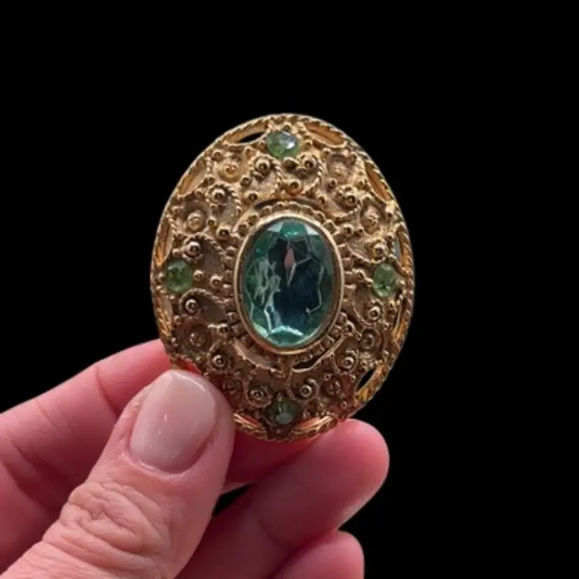 Goldtone Mint Green Faceted Cabochon Oval Brooch 2”