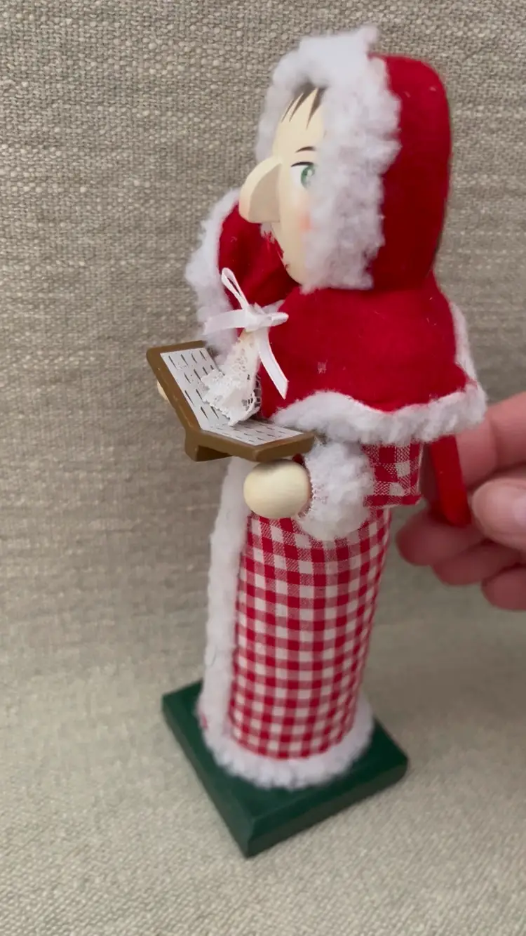 Nutcracker Woman Caroler Red & White Check Coat Limited Collection 2007 Target