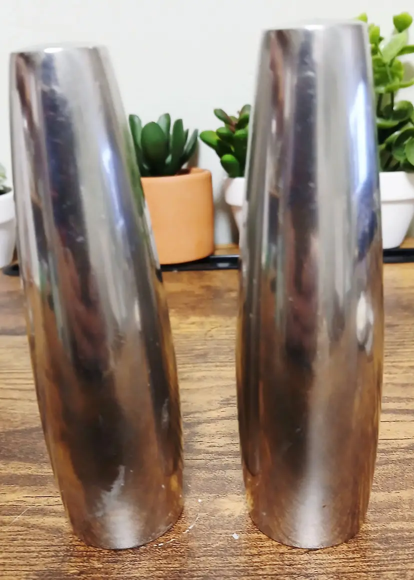 Sleek Salt and Pepper Shakers Dansk Designs Denmark JHQ 011