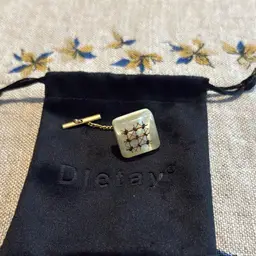 Tie Clip Lucite Like New VTG