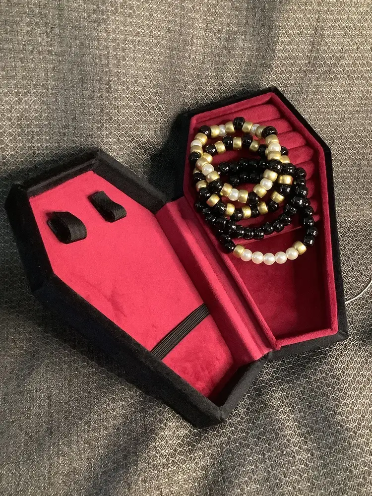 Gold, Black & White (Pearl-like) Kandi set 