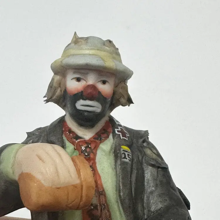 #1161 Flambro, Emmitt Kelly JR, “Dinner Time with Beans” 4”, Porcelain Figurine Clown Collection