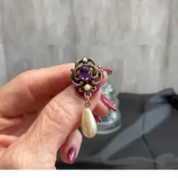 Purple Stone Pearl Dangle Brooch