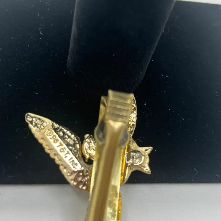 1994 TGT Inc Gold Tone Angel of Vision Tie Clip Or Brooch