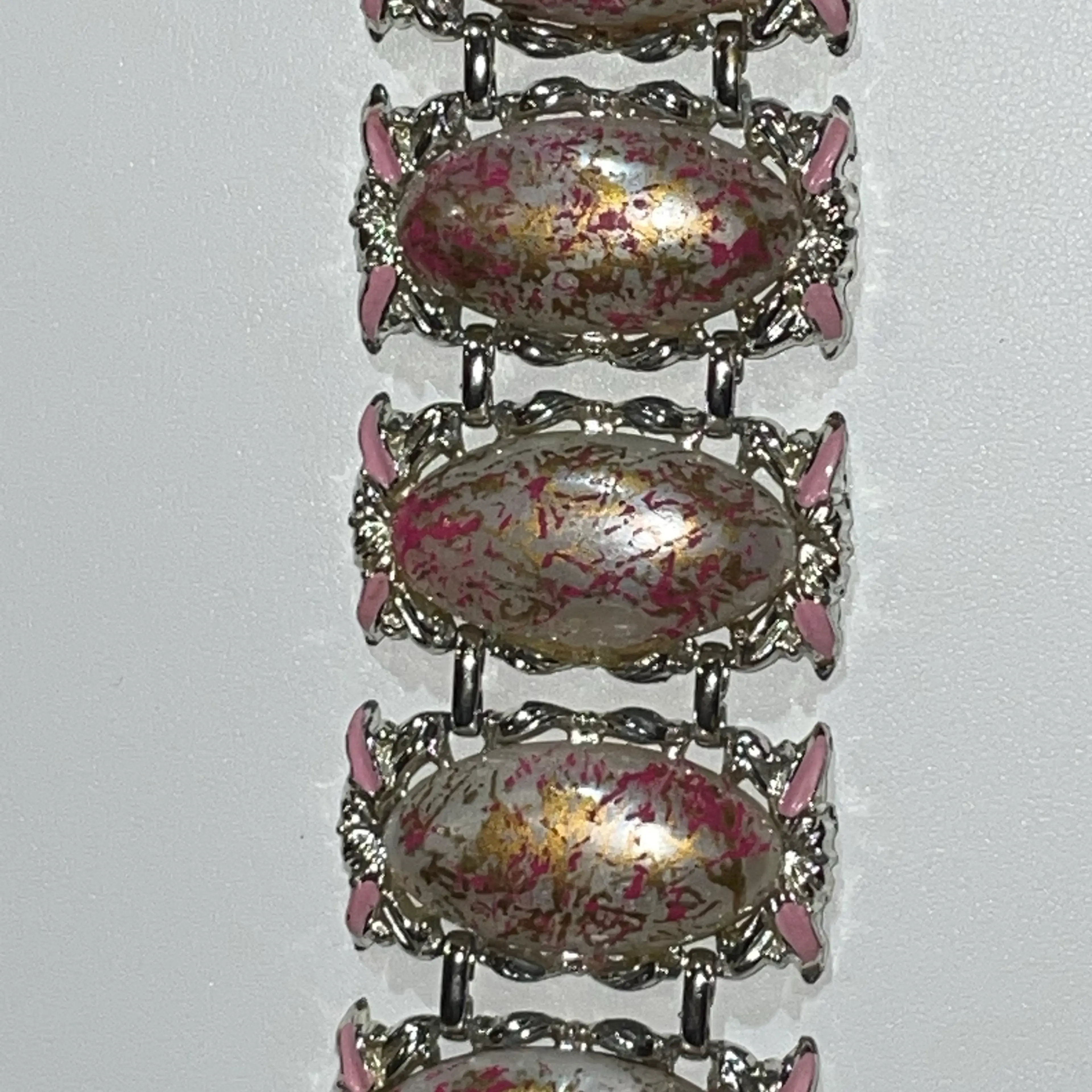 Image 4 of 8