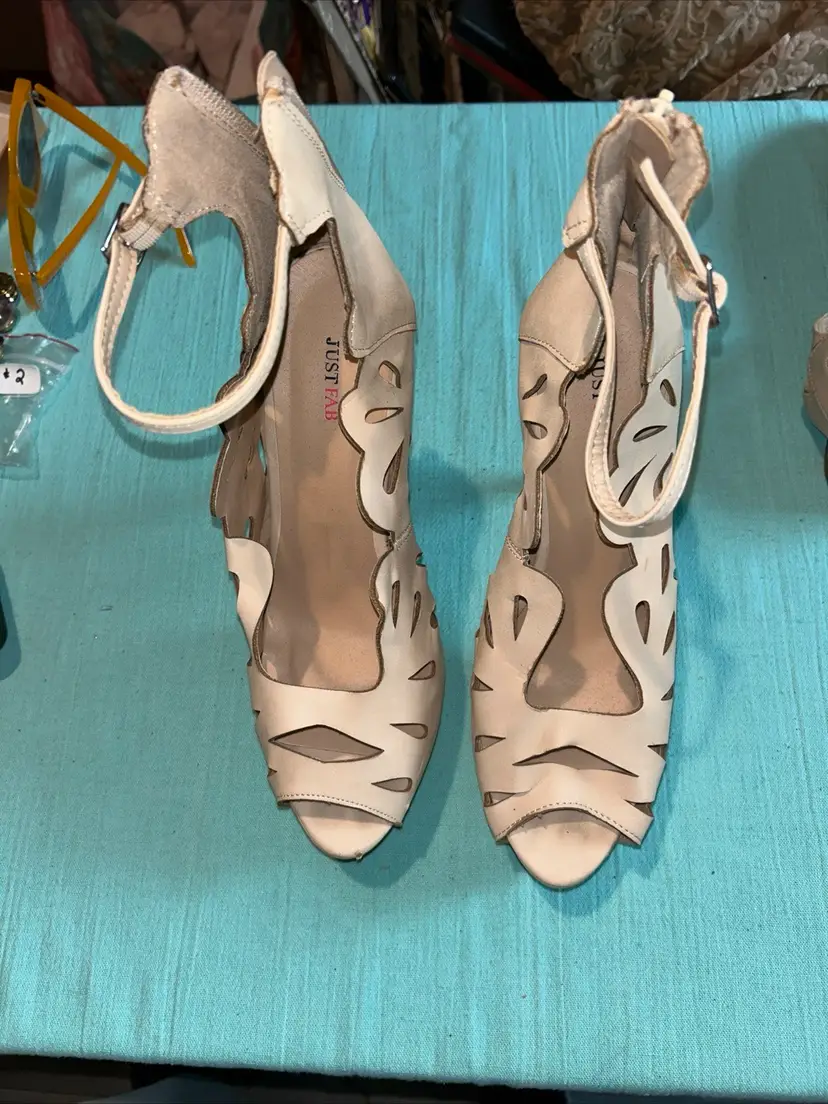 Just Fab heels size 9