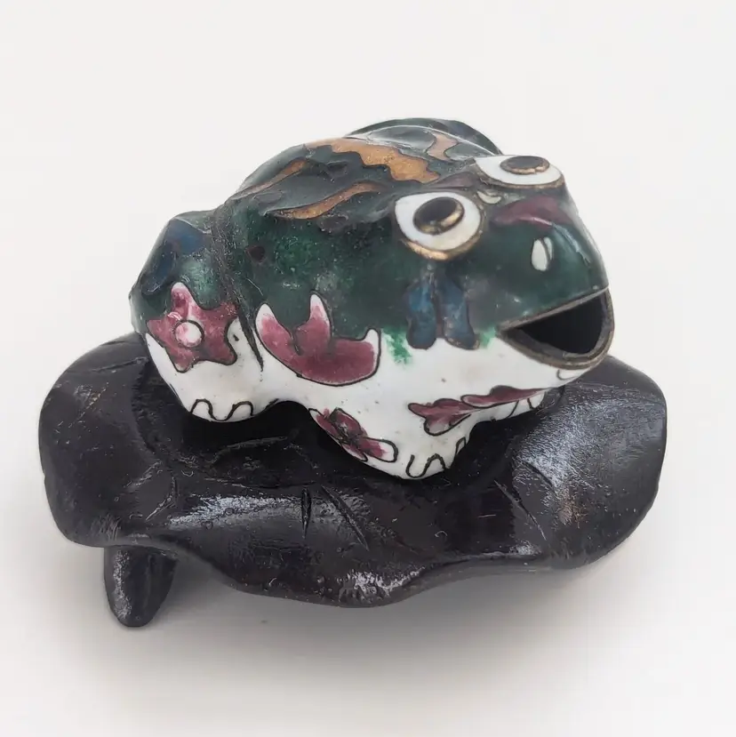 Vintage Small Cloisonne Frog On Wood Lily Pad Figurine 2" X 1.5"