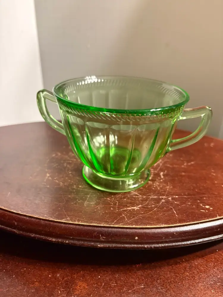 Federal Glass Uranium Open Sugar Bowl