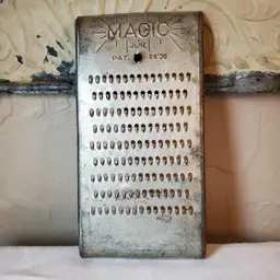 Magic Grater/Shredder Farmhouse