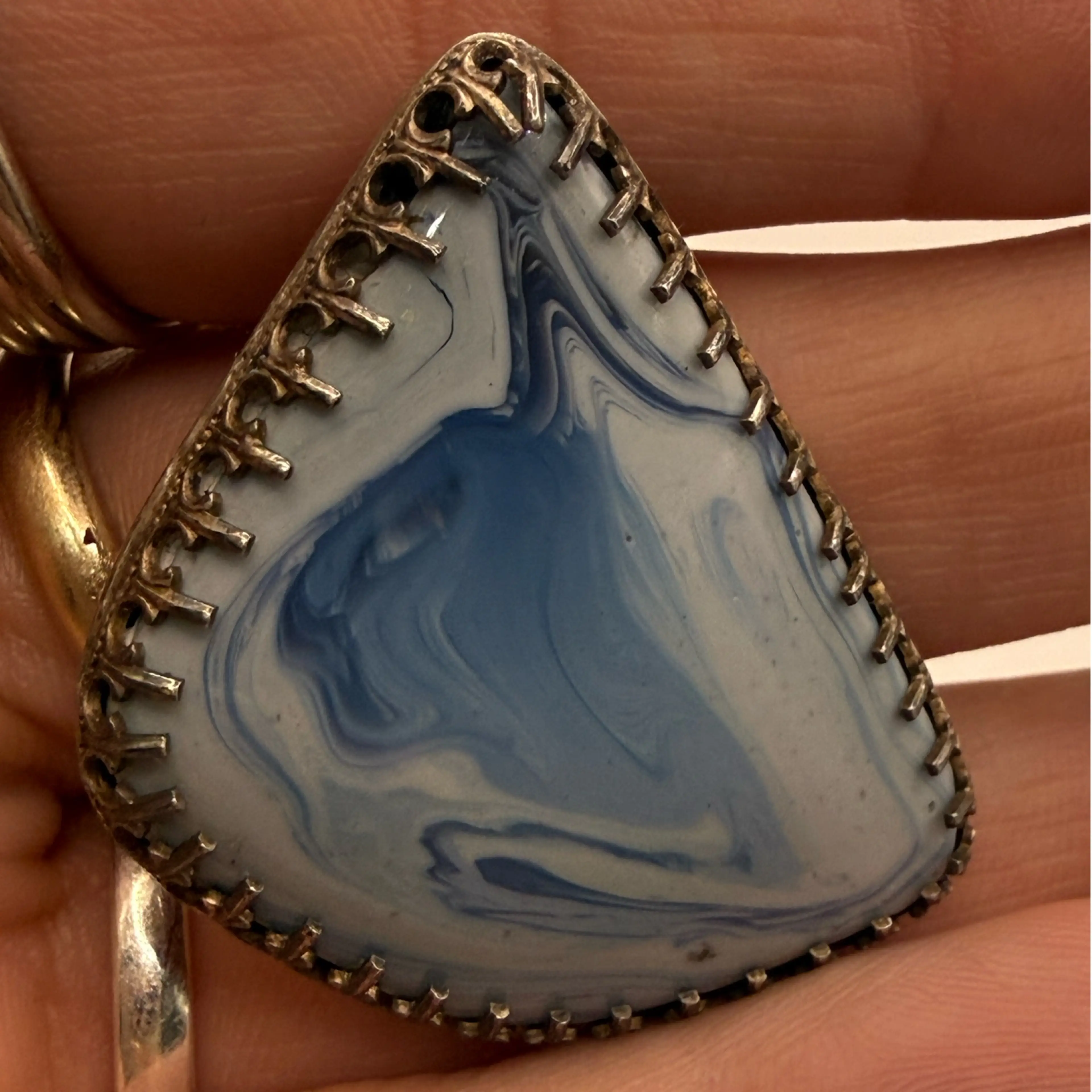 Image 2 of 4