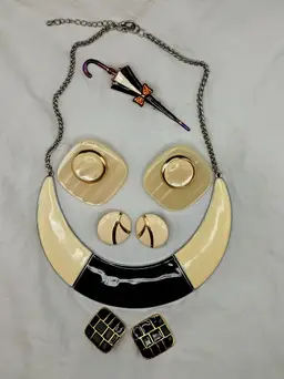 Vtg Costume Jewelry Lot Black Ivory Enamel Silver Gold Tone Necklace Earrings Pin