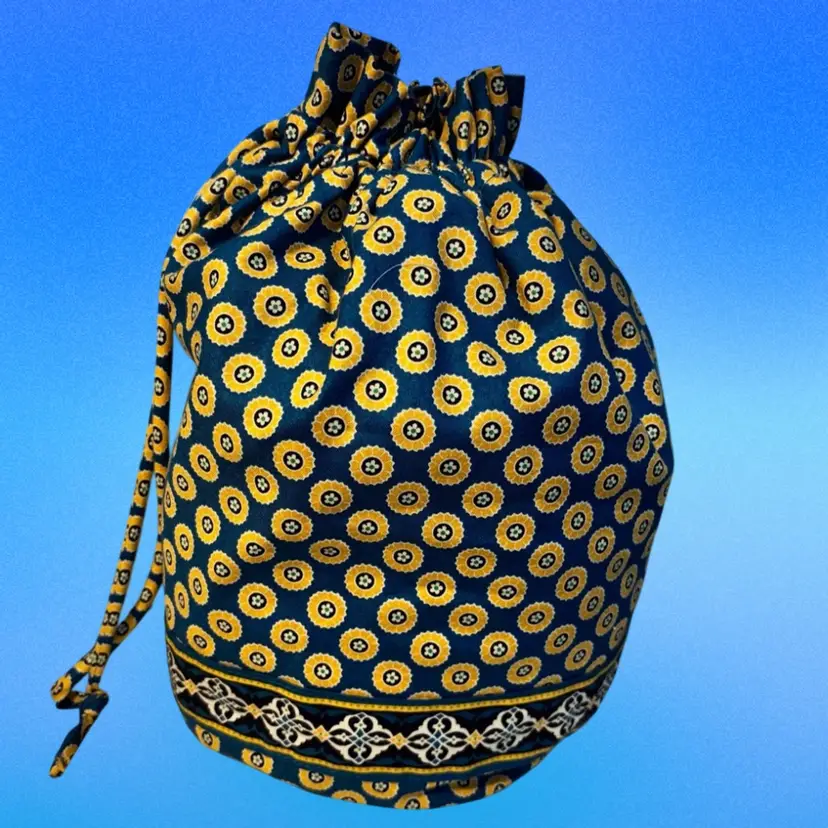 Vera Bradley Amalfi Coast Design Drawstring Duffy Bag (lined)